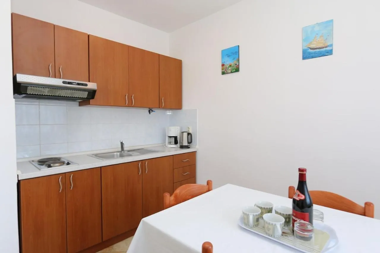 Two-Bedroom Apartment In Silo II  Šilo