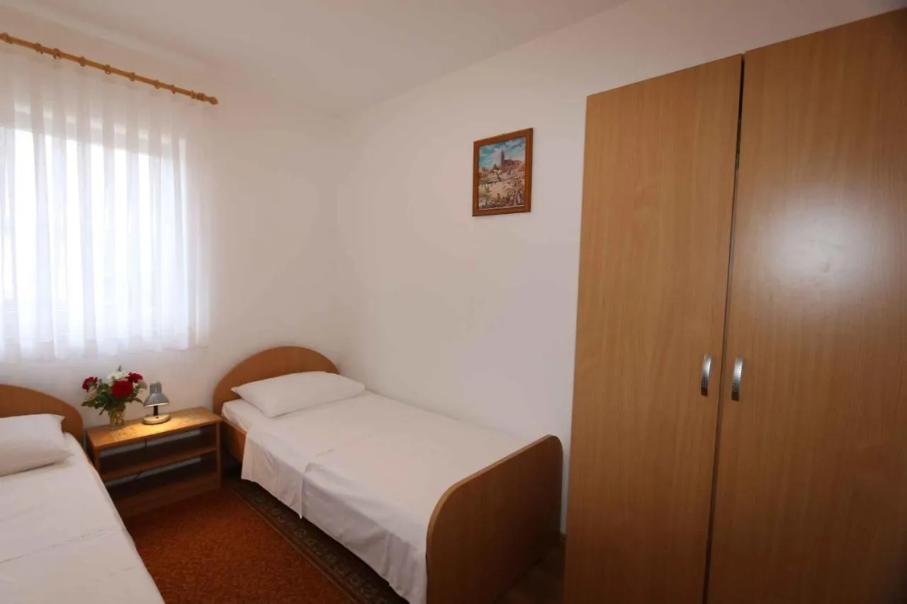 Two-Bedroom Apartment In Silo II Croatia