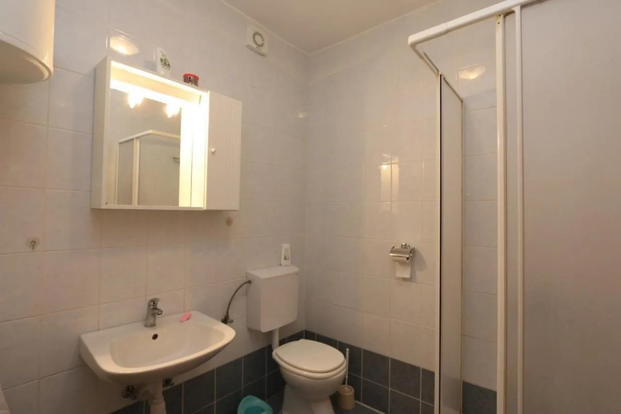 Two-Bedroom Apartment In Silo II Croatia